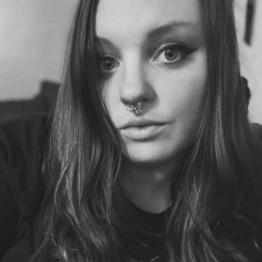 Meet your Posher, Kayla